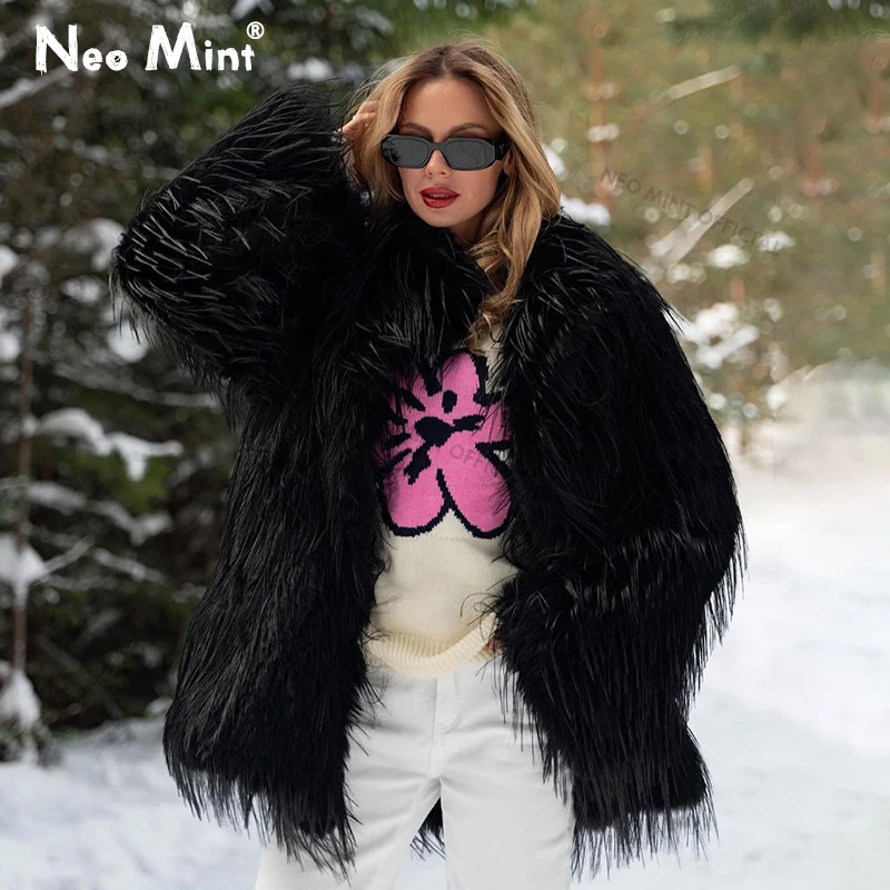 Neo Mint mantel bulu palsu wan - Women Streetwear Brand ulasan dan harga