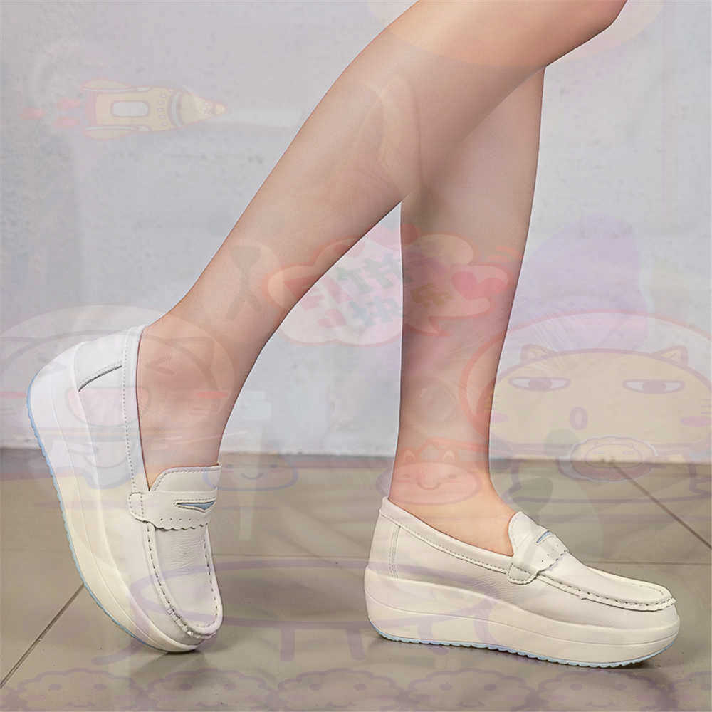 Plataform Sepatu Kets Merah Mu - Streetwear Brand In Vietnam ulasan dan harga